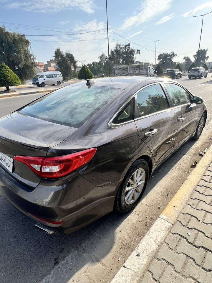 بسم الله الرحمن الرحيم
بيع فقط

سوناته 2017 وارد امريكي 
ماشيه 140 حقيقي 
رقم اربيل
محرك 2400 اربعه سلندر  GDI
سياره بيهه 3 قطع  وموجود رقم الشاصي بالصور بدون دواخل 
تخم تاير كير محرك صدر تبريد تدفئة كهربائيات جاهزه على آخر شي سياره جديده. 
رجائن الموشراي ليواعد العالم 
السعر. 120 وبيهة مجال. 
عنوان / بغداد  / السيدية 
***********
