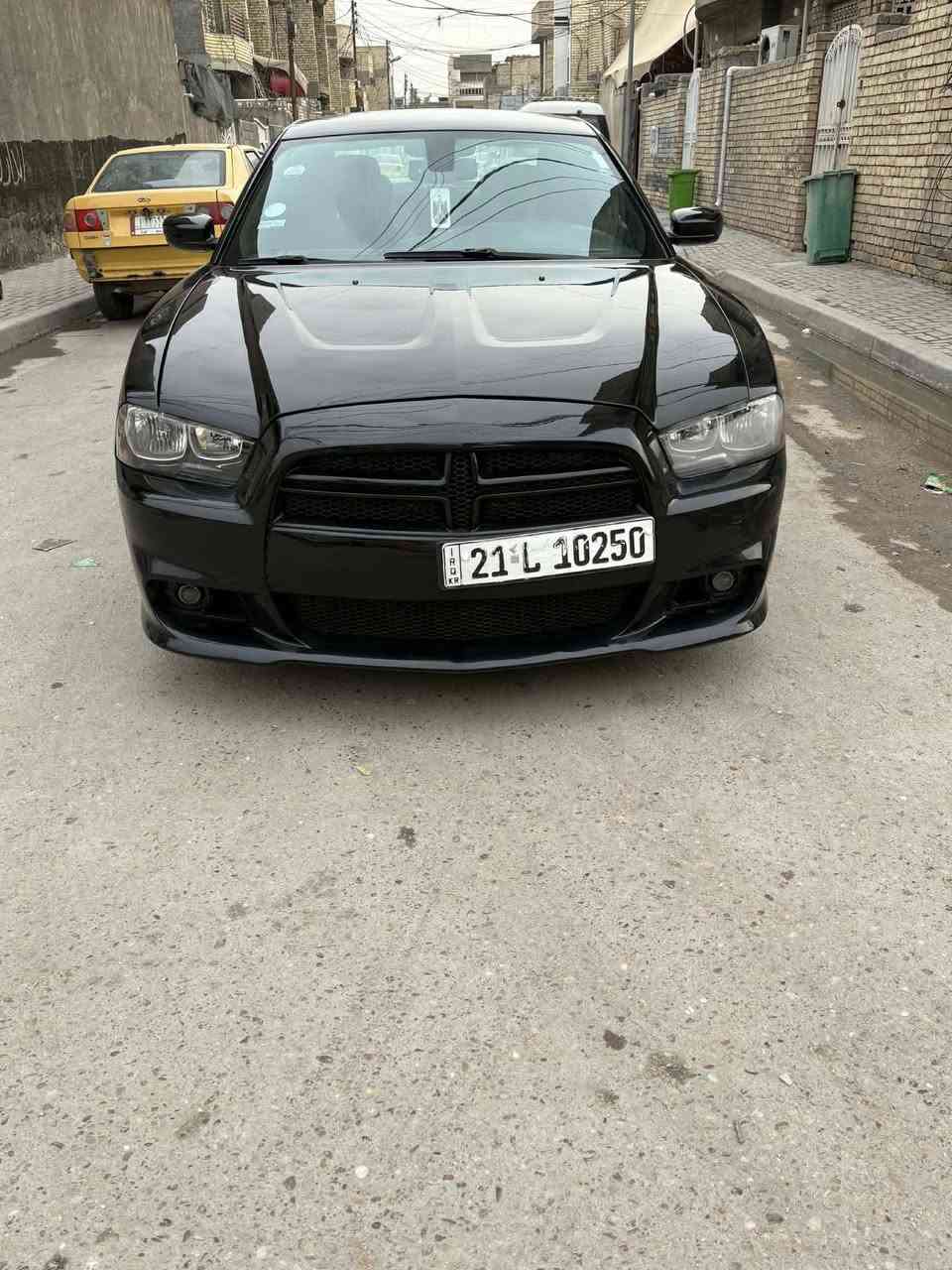 السلام عليكم جارجر موديل 2013 وارد امريكي حادثها مرفق بل منشور لغد شاصي مكفول السياره جديده حيل مانت الله مال جناي السياره كير محرك تخم تاير جديد ويل مكسيكي ٢٠
السياره ماشيه 100الف حقيقي رقم سليمانيه الدولي تحويل ثاني يوم مصفره غرامات مكان السياره بغداد رقم الهاتف ***********
