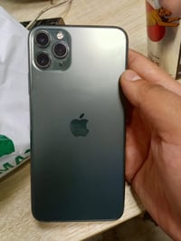 ايفون 11برو ماكس ٢٥٦ ذاكرة بطارية ٧٥ جانت ٨١ من حدثت نزلت + شاشة مبدل ...