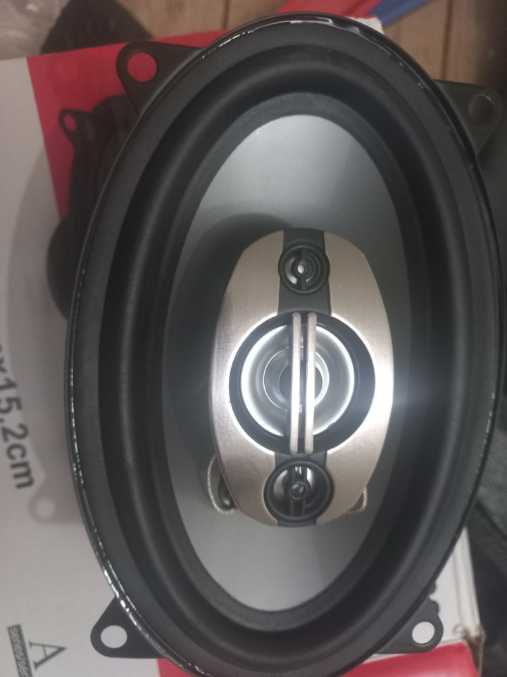 اربع سماعات 15 الف واتساب ***********
