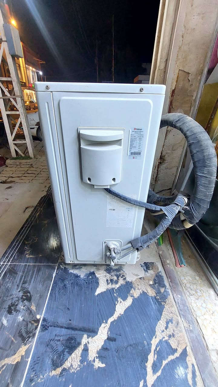 سبلت عمودي بلسان اخو الجديد نظيف جدا نهايته750
للتفاصيل***********
