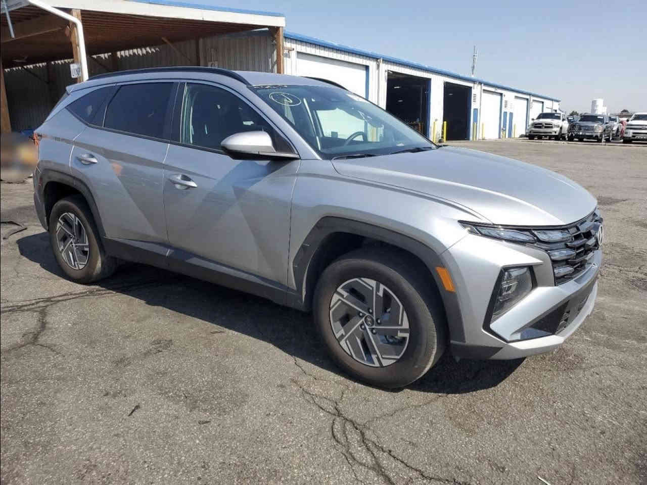 ♦️اعــــــــلان بيــــــــع♦️

HYUNDAI TUCSON HYBRID BLUE 2025

للبيع توسان هايبرد 2025 

🖼️الضــــــــــــــــــــرر /كما موظح
🛠️الضــرر الثانــــــوي /لا يوجد
🛣️المسافة المقـطوعة /18000 مايل
➿المــــــــحــــــــــرك /1.6 هايبرد
🔢عــدد السلنـــــدرات/4
💵الســــــــعــــــــــــــــر/ 187 قابل للمفاوظه
📍مــكان الــــسيــــــــارة/ في الشحن موعد الوصول 11/1
🚢مـــــدة الــــــــــوصول/27 يوم 

📍العنوان :- الديوانية / قضاء عفك / قرب گراج عفك 

🧑‍💻للتواصل والاستفسار:#الأستاذ_مرتضى 

 📞***********
 📞***********

📞واتساب :
📱http://wa.me/9647814320623

توظيح:-
🚗سيارات المزاد الحصريه يوميا
📸صور وتفاصيل واظحه للسيارة المعروظه
🌐امكانية النقل الدولي الى مختلف الوجهات 
🌏نقل دولي متوفر الى :-
♦️ام قصر
♦️كردستان العراق 
♦️الامارات 
♦️الاردن 

👌خدمات اظافية 
🔧تصليح في دبي 
🛑فحص السيارات الوارد امريكي وكشف الاظرار السابقة قبل الشراء 

🔥انظموا الينا في هاذا المزاد المثير ولاتفوتوا الفرصة🔥 واهلا وسهلا بالجميع 🤝
