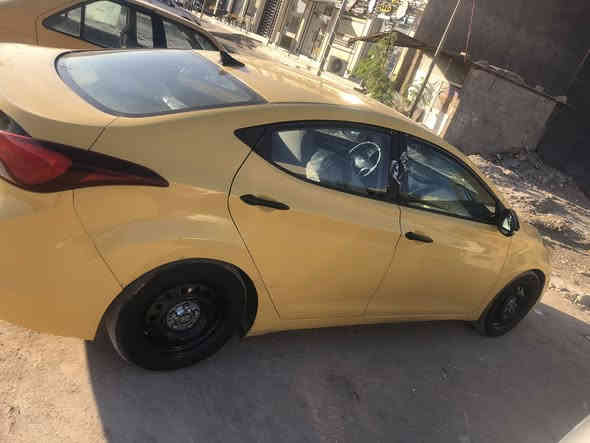 موديل 2015
امريكي حادثه جاملغ جهة السايق والهلايل والباب الخلف سايق بي بارد

محرك 2000

نفس الصور صدر جديد بس مشط بيها

دوشمه جديده 

الرقم ***********واتساب 

السعر 105
