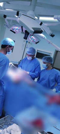 دكتور عباس فاضل • رفع ورم الكلية • جراحة المسالك