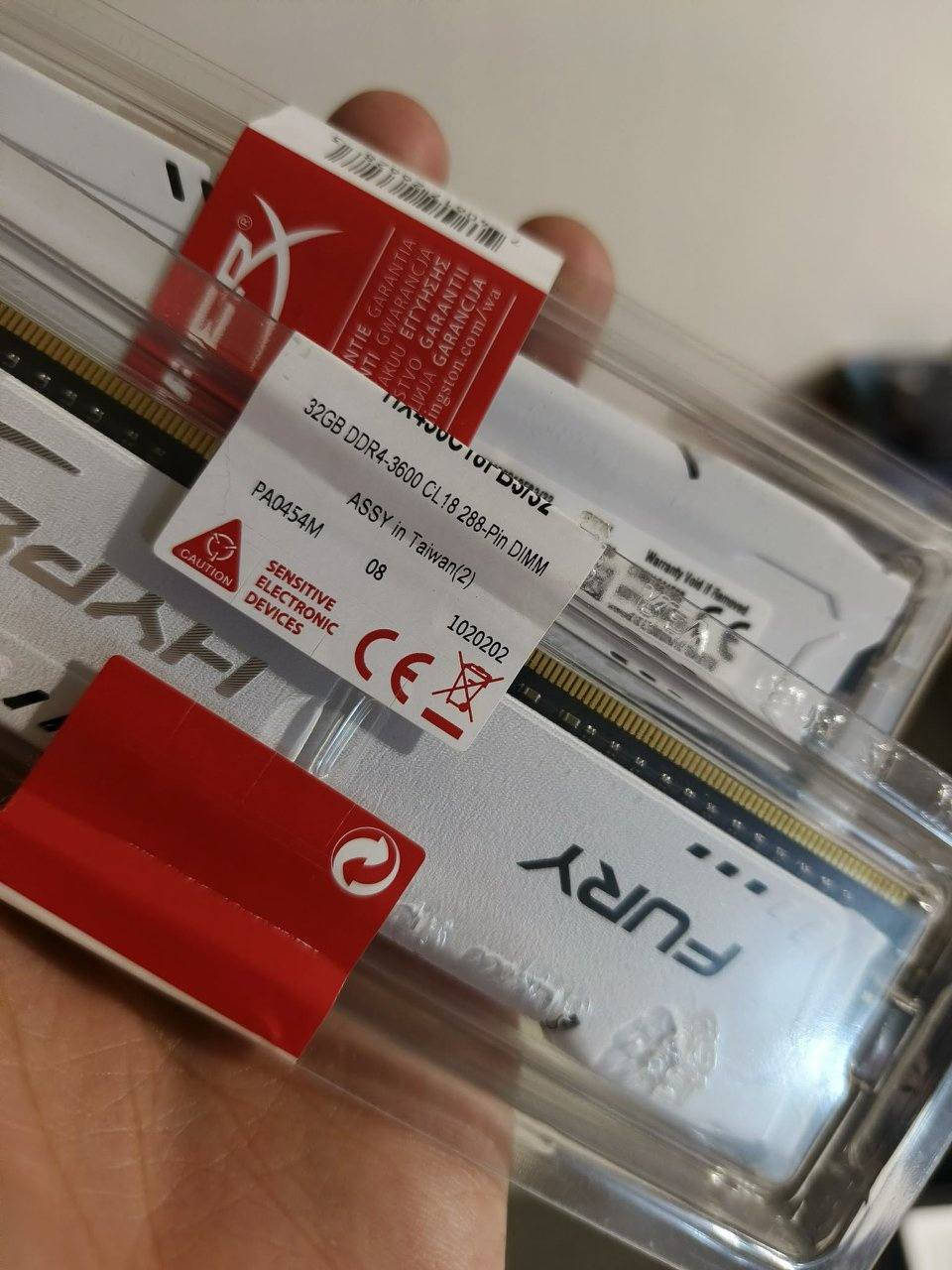 رامات و تخزين ssd اسعارهم بالصور بالوصف
جدد متوفر توصيل لجميع محافظات العراق


**إذا كنت صاحب هذا الإعلان وتريد حذفه لأي سبب، رجاءا أرسل رسالة إلى الدعم الفني**