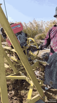 سلام عليكم ورحمة الله وبركاته
يوجد لدينا مكينه حفر الابار الارتوازيه بكافه الاحجام ابو 6 ابو 8 ابو 10 ابو 12 شغل درجة اولى مع التنضيف😊 للحجز عل الرقم التالي  ***********      المكان المهناويه وقضاء السنيه ونطلع لكافه الاماكن الاخرى
