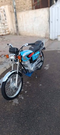 دراجة • من الوكالة • أوراق سكنر