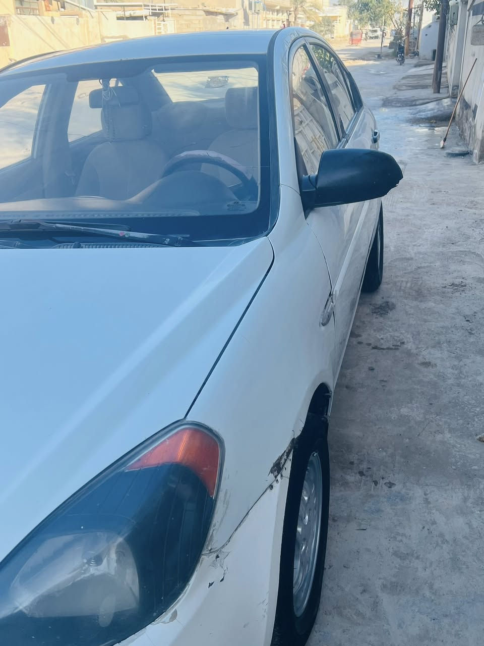 اكسنت موديل 2007 مكينه كير شرط كير عادي بيه قطعتين صبغ بدون داخل تبريد تدفئه شرط رقم ديالى سنويه 27 شرط تحويل سياره حلوه السعر 72 وبيه مجال استفسار على رقم *********** مكان سياره ديالى بعقوبه
