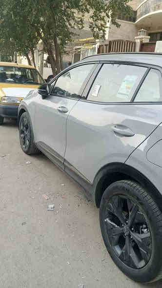 كيا سبورتج موديل 25 خليجي النوع بلاك ادشن اللون سمتي 
السياره ضمان المجموعة الدوليه السياره اخت الزيرو ماشية 5500 ك م
السياره فول مواصفات عدا الفتحه مكفولة كفاله عامة 
السياره مزودة بمنظومة غاز السعر 33 مليون وخمسمية عراقي سعر نهائي السياره رقم اربيل باسمي تحويل ثاني يوم
المكان بغداد للاستفسار الاتصال***********
