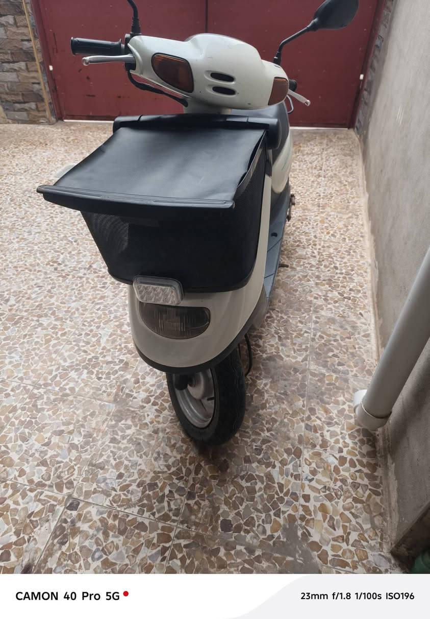 بزون نفخ مامفتوح كلو شغال
سعر 550 الف بي مجال شي قليل للطيبين 
العنوان موصل جانب الايمن
 رقم الهاتف *********** / ***********
