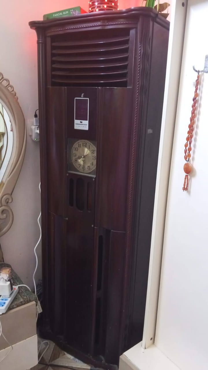 سبلت للبيع سعر 580الف
مستعجل 
الخارجية نوع ميديا
تبريد  معا نضافه ..100/100
مكان بغداد حي اور 
***********
