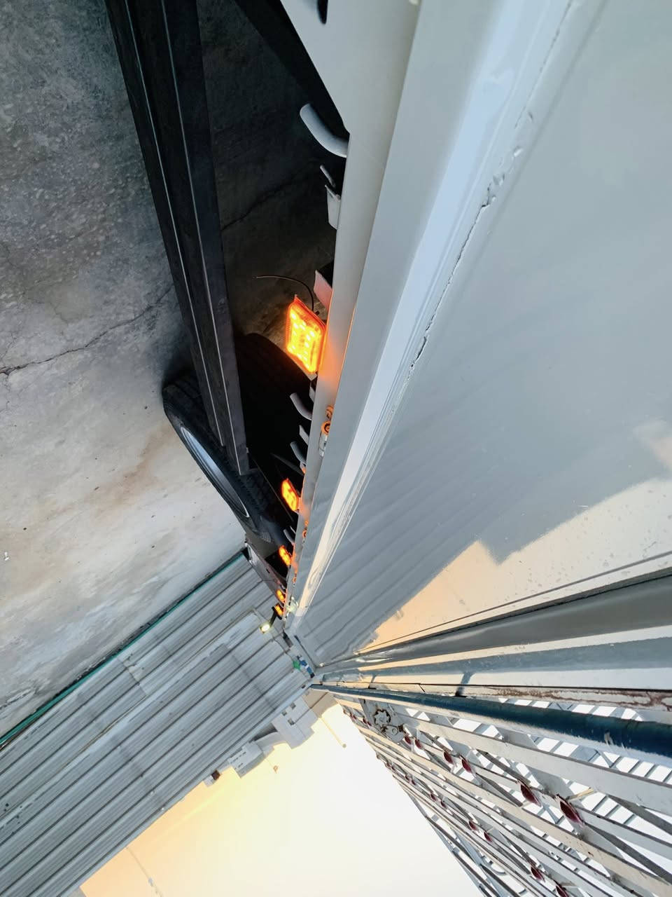 اللهم صل على محمد وال محمد
كنتر 2015

رقم اربيل بأسمي

سنويه لغايه 2031

السياره مصبوغه حزام اثر جراد

ضربه مابيها 

هيج طخات بسيطه بس 

تايرات جدد 17.5

دوشمه

محجر جواد الحداد 

مكينه لاتبخير ولا تنقيص

سياره ربع متصرف عليها كبل لشغل

مكان السياره الديوانيه

السعر

160💲

للاستفسار

***********

***********
