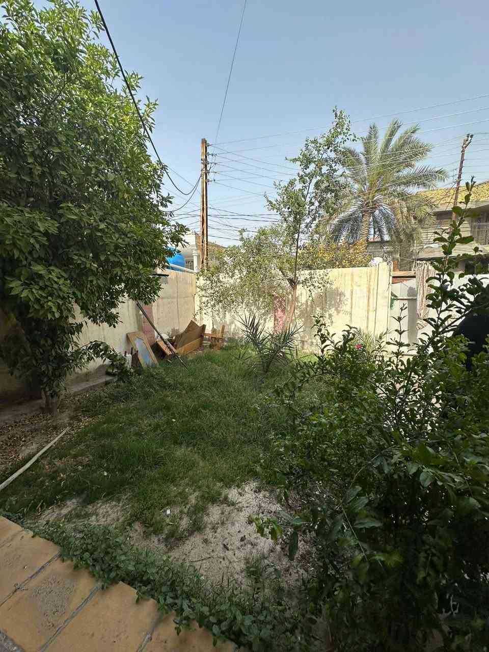 السلام عليكم مكتب عقارات الشمس  مقابيل المستشفى التركي !!!
                         بإدارة ((أحمد الگريطي))
                    
    ☎️*********** 
                        ☎️*********** 

🏠دار للايجار مساحه ٢٥٠م طابقين يحتوي على ثلاث غرف وصاله وكليدور ومطبخ ومجمع صحيات وكراج سياره وحديقه

⁦^⁠_⁠_⁠_⁠_⁠_⁠_⁠_⁠_⁠_⁠^⁩⁦(⁠◍⁠•⁠ᴗ⁠•⁠◍⁠)⁩⁦(⁠◍⁠•⁠ᴗ⁠•⁠◍⁠)⁩⁦^⁠_⁠_⁠_⁠_⁠_⁠_⁠_⁠_⁠_⁠^⁩

🌏الموقع حي العسكري قرب مدرسه الرحمن

⁦^⁠_⁠_⁠_⁠_⁠_⁠_⁠_⁠_⁠_⁠^⁩⁦(⁠◍⁠•⁠ᴗ⁠•⁠◍⁠)⁩⁦(⁠◍⁠•⁠ᴗ⁠•⁠◍⁠)⁩⁦^⁠_⁠_⁠_⁠_⁠_⁠_⁠_⁠_⁠_⁠^⁩

💰💸قيمه الايجار 325 مع الماء والكهرباء

‭
