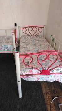 جربايه طابقين مع دوشك عضم عدد ثنين مال اطفال سعر 35. 07831104590