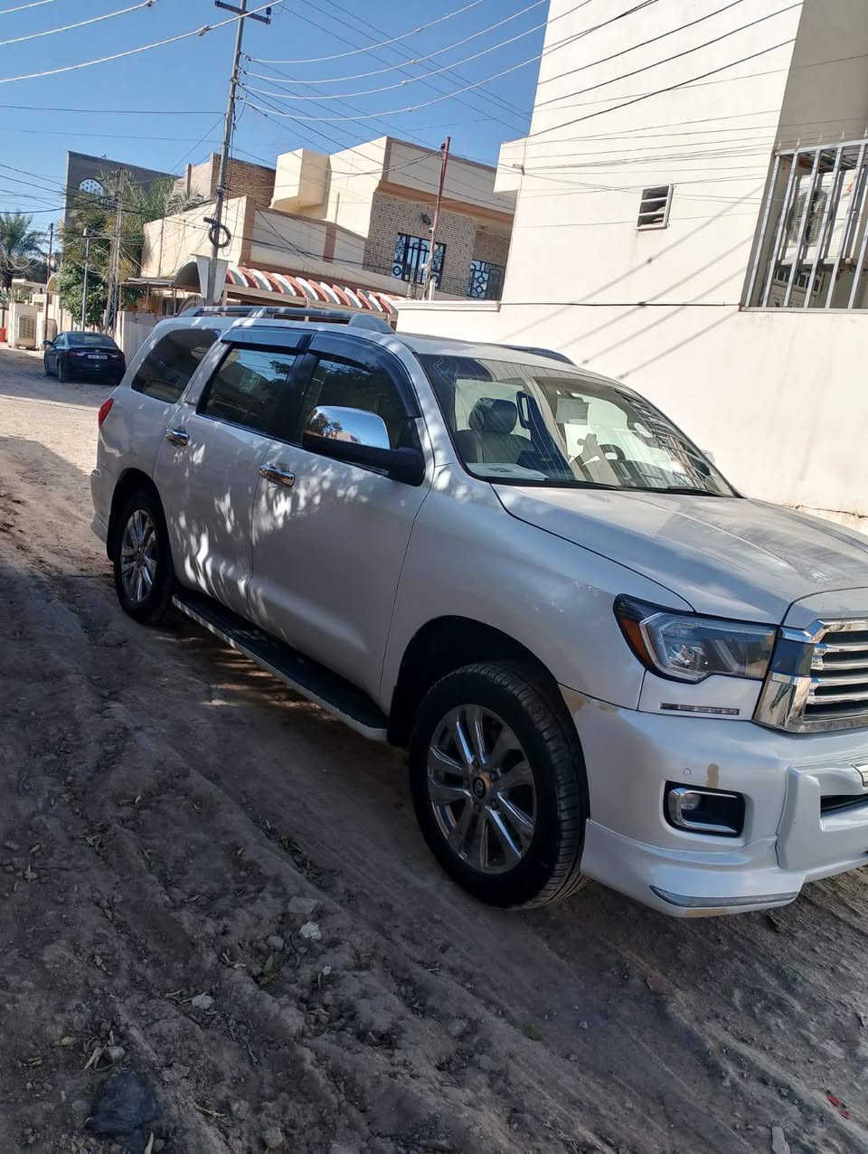 سلام عليكم سيكويا موديل 2009سيارة بيه صبغ اربع قطع بدون ضربة قوية فول مواصفات ابلاتينيوم  سيارة منظومة غازرقم بغداد بسمي تحويل مباشر سعرها 165 ***********
