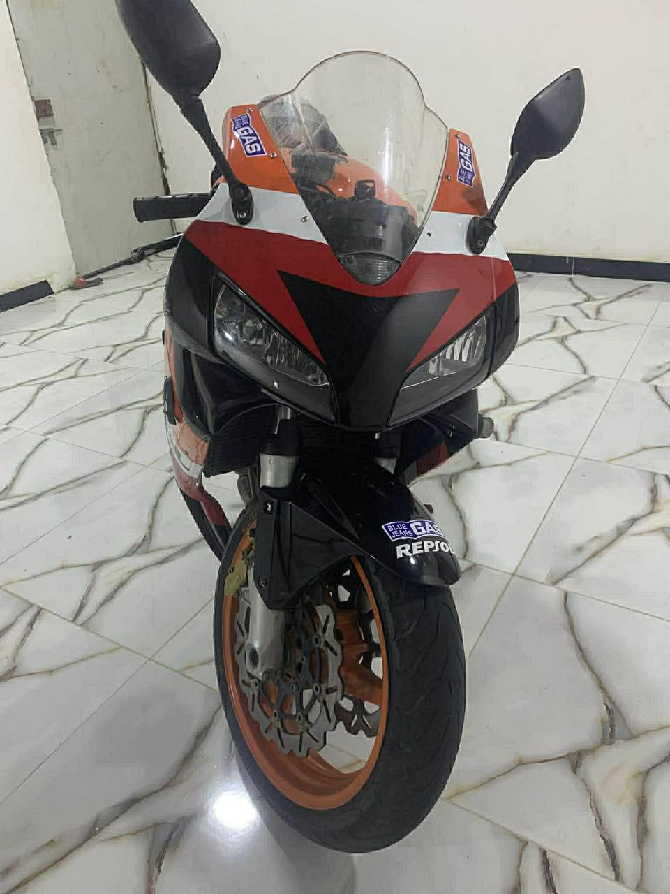 ارار. 600
. *********** 
مكلف بالنشر أتصل على الرقم
