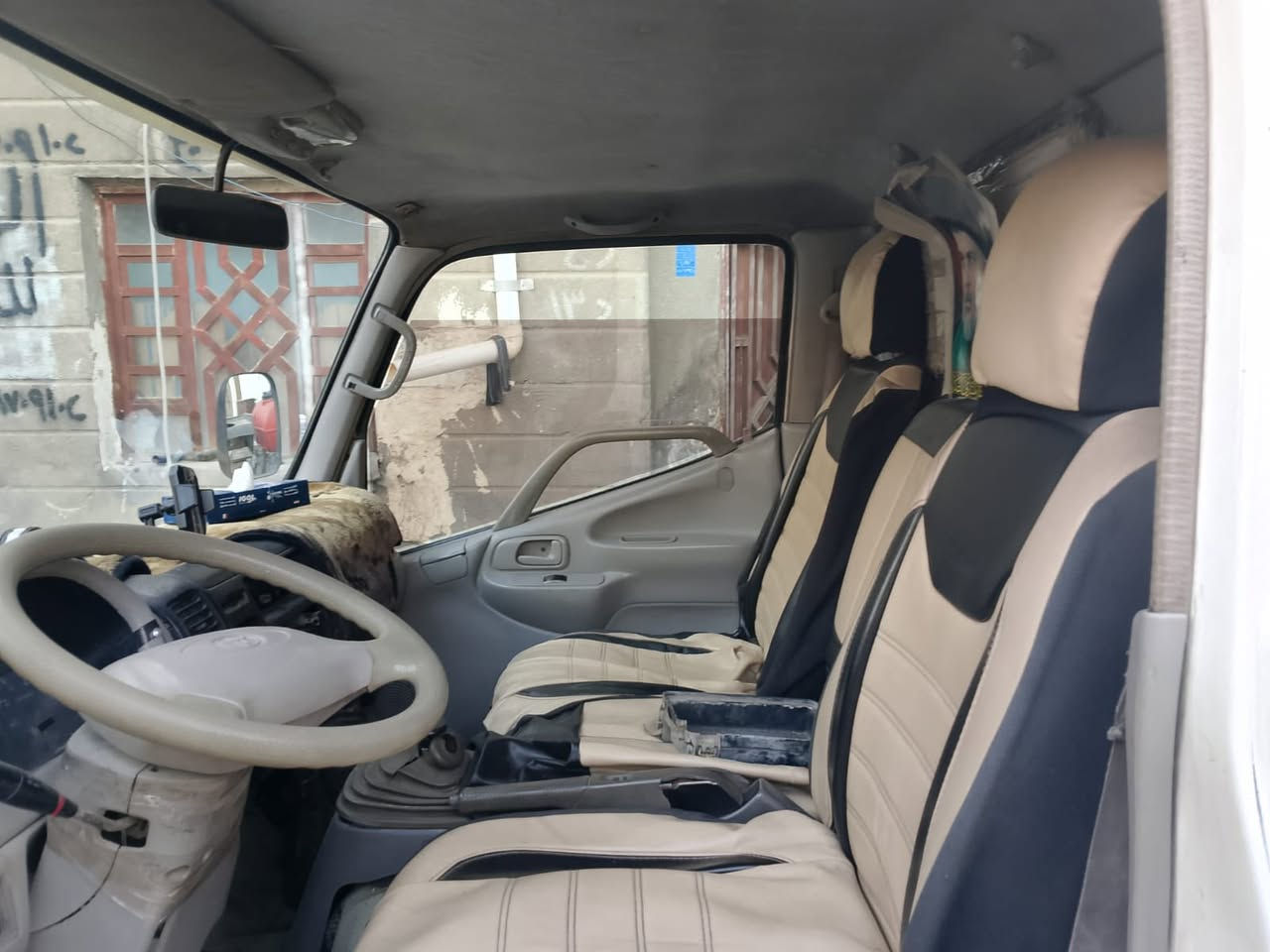 السلام عليكم
لبيع  او المراوس بكافة انواع سيارات  تيوتا انكر ياباني اصل محرك مكفول حداديه وضع شركه مامفتوح كير واكسن بوضع الشركه تخم تاير مع باتريات جدد 
سياره مكفوله كفاله عامه من شاصي وبدي وقماره مكفوله من الصبغ سيارة جديدة ومكفوله عامه وماتعبانه محرك حجم 16يجي نفس الكوستر الكاز رأس الثور يتحمل 6 طن 
اخوان السيارة موديل 2005 ادوات اكفله سرقه وعشاير وطلب 
تفيد اهل المصلحه تفيد لسماجه لهل القالب سياره خدميه
مكفوله من الكص والعيب الشرعي 
ملاحظه غير متواجد بالفيس بوك 
*********** واتساب او اتصال 
مو شراي لا يتصل 
السعر 48 ورقه عنواني البصرة العشار
