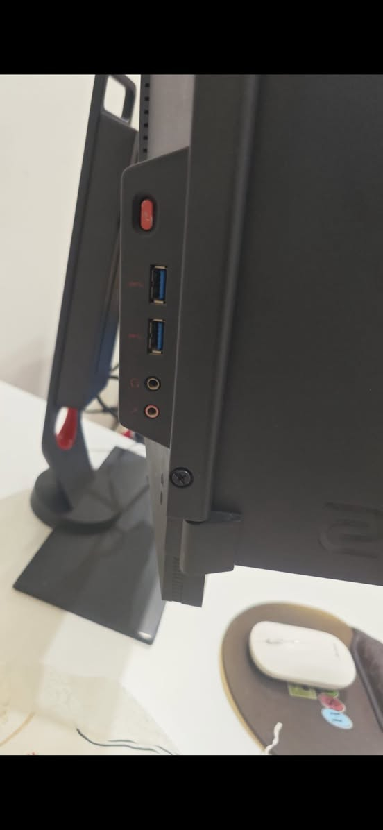 📺 للبيع: شاشة BenQ ZOWIE XL2540 الاحترافية
أقوى شاشة لألعاب الشوتر والتنافس (240Hz)
​الموديل: XL2540.
​السرعة: 240Hz (سلاسة فائقة).
​الحجم: 24.5 بوصة.
​الاستجابة: 1ms
​الحالة: نظيفة جداً وشغالة 100%.
***********
بغداد
