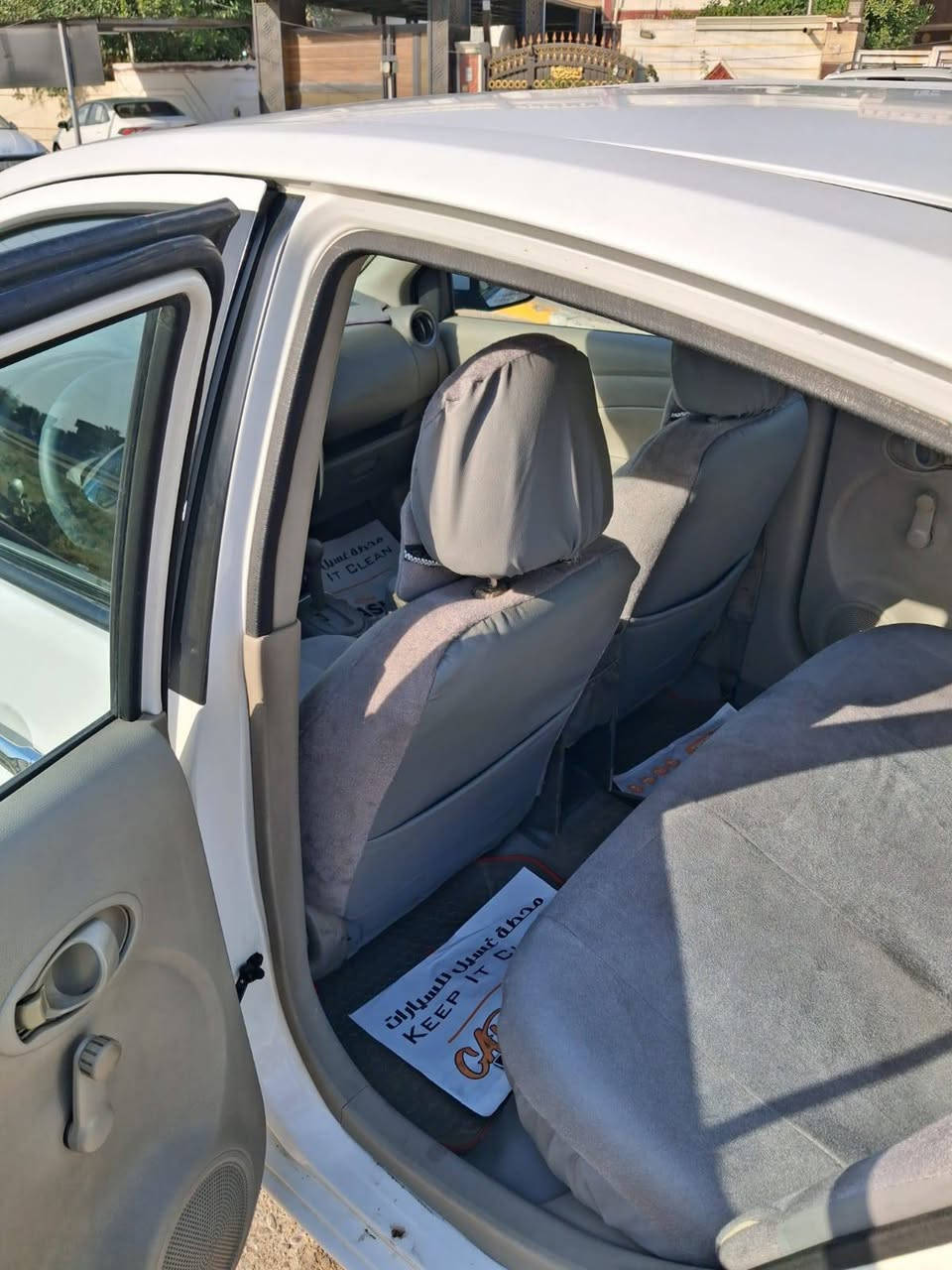للبيع  نيسان  سني  هندي  موديل  ٢٠  ماشيه  ١١٠ الف بيهة بارد بل جاملغ اليمن وصبغ بل جاملغ اليسر الخلفي حدادية جديدة او تبريد ثلج رقم الهاتف ***********
