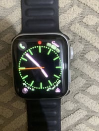 ساعه ابل واج SE نضيفه كلش مكاني بغداد الحسينيه    07736551159   سعره ٩...