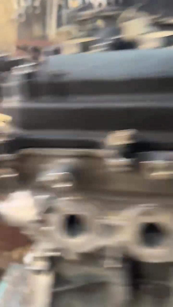 ***********
