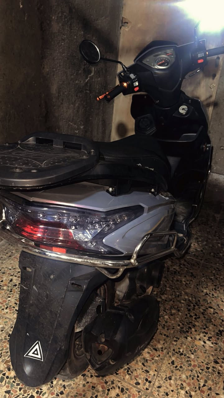 السلام عليكم دراجه حديث 2025 دراجه حلوه ونضيفه متانه بالشارع حلوه نوع GHOST دراجه تخبل نضافه 100/100 مكان بصره السعر 900 وبيهة مجال للاستفسار ***********

