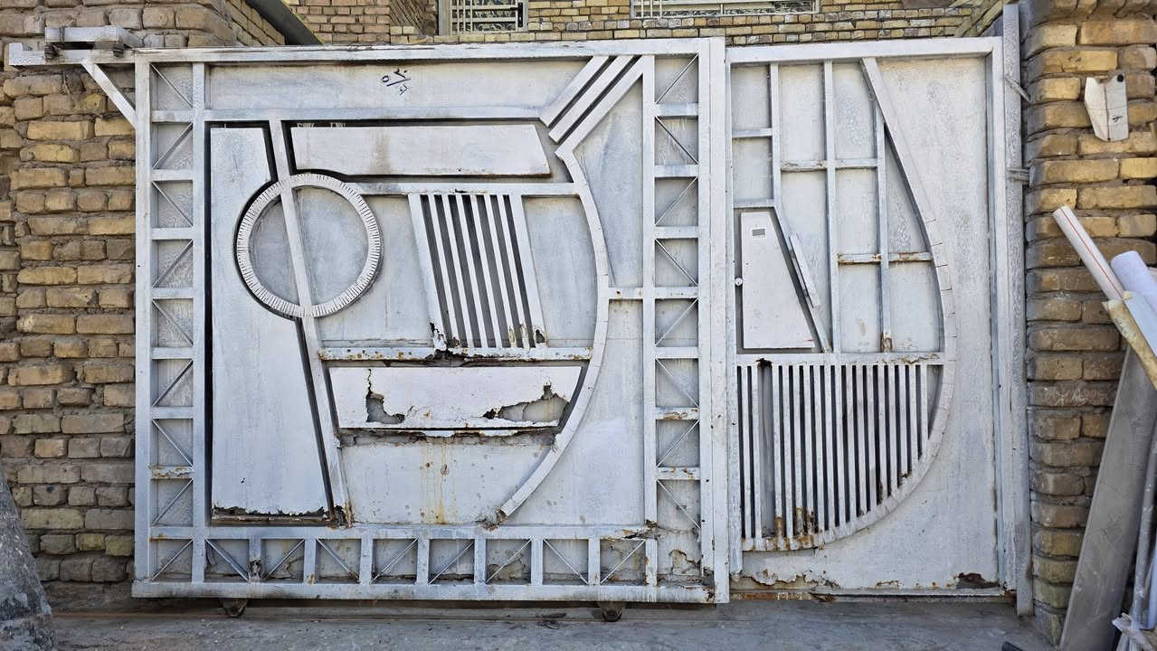 كلمن وسعره اتصل وتدلل ***********
