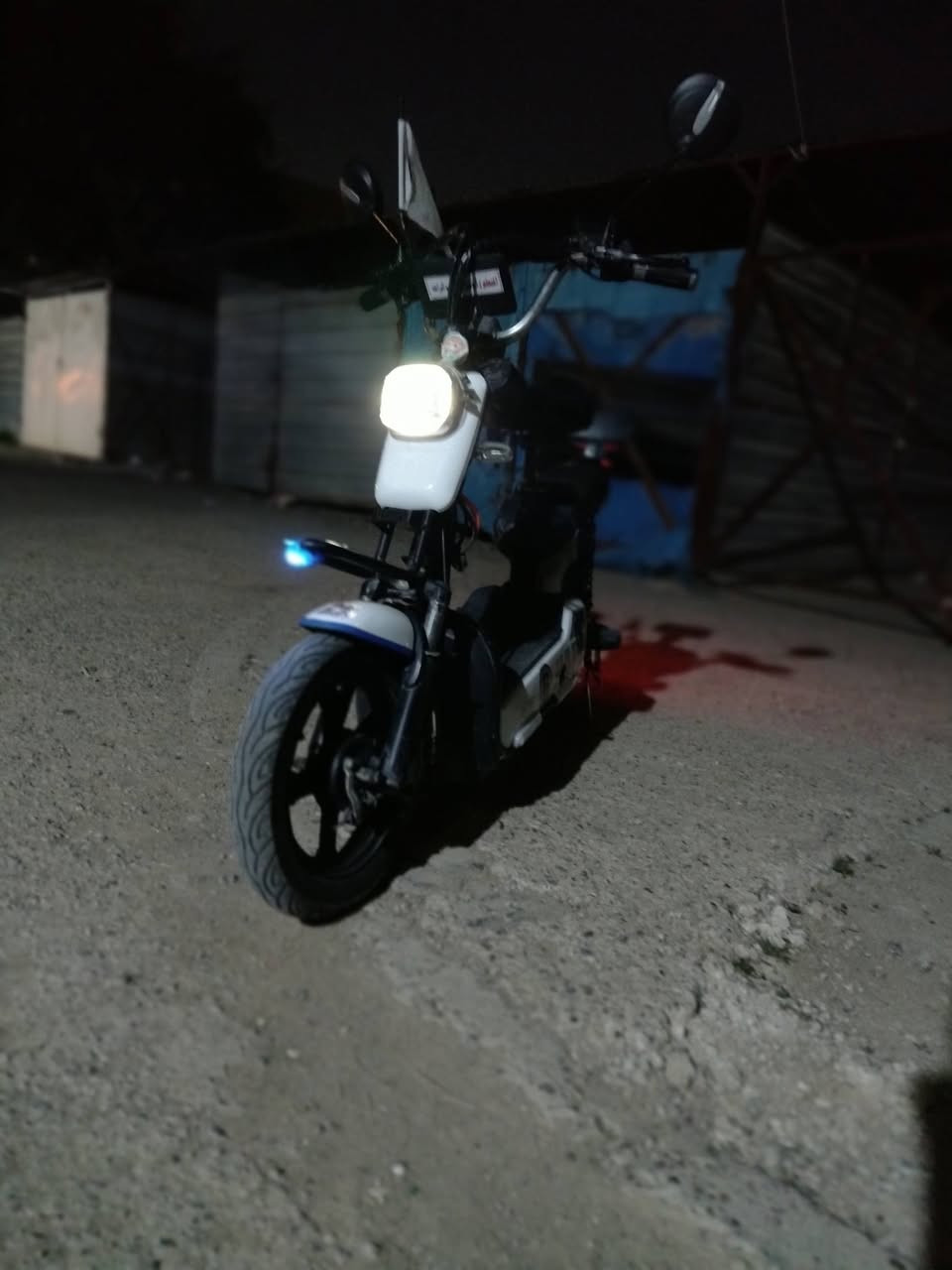 سلام عليكم باسكل شحن نضيف ما بي اي عيب حجم 14 السفتسار على ها الرقم ***********
