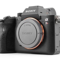 سوني a7R4 • كاميرا • نظافة ٩٠٪