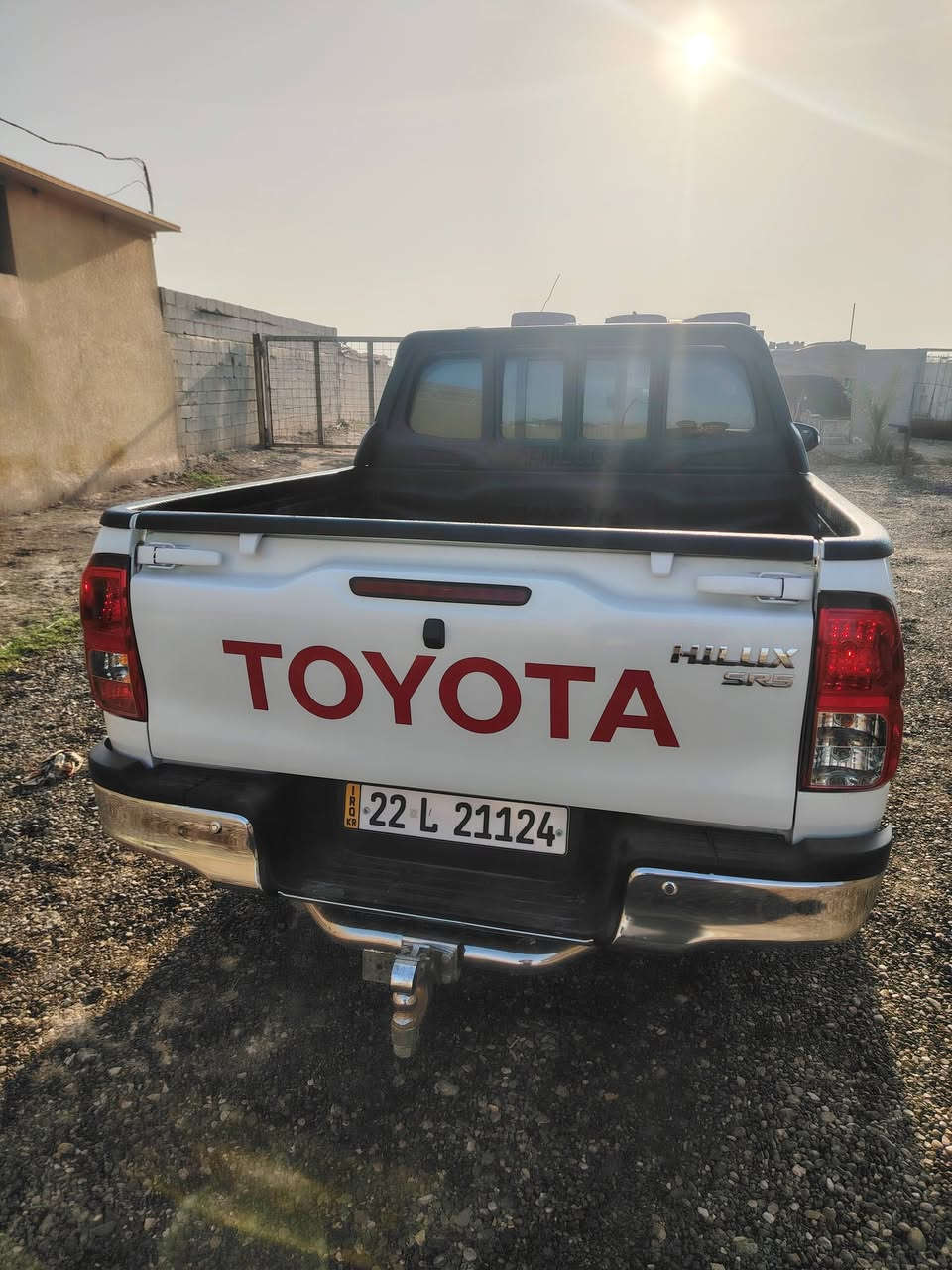 السلام عليكم للبيع هايلوكس موديل ٢٥ ناصيه كفاله عامه ماشيه ٥ الف دهن الشركه ما مبدل سياره جاهزه دوشمه درع رقم أربيل للاستفسار اتصل ***********
