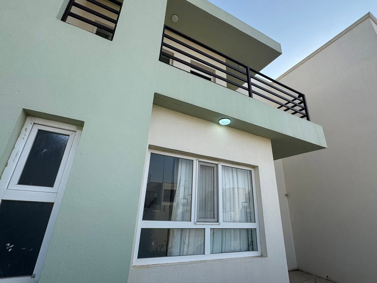 🚨 تطلوعة رمزية جداً جدآ❗️❗️
فرصة ذهبية داخل مجمع المرتضى السكني
❗️❗️ هذا العرض نادر
🏡 دار للبيع
📐 مساحة الدار: 160 متر
📍 – اتجاه بحر 
💰 الواصل: 58 مليون فقط
🔥 سعر مغري وفرصة نادرة للسكن 

✅ موقع ممتاز داخل المجمع
✅ مناسبة للعائلة والاستثمار المستقبلي

#اكتب_تم_توصلك_تفاصيل

📞 للاستفسار***********
