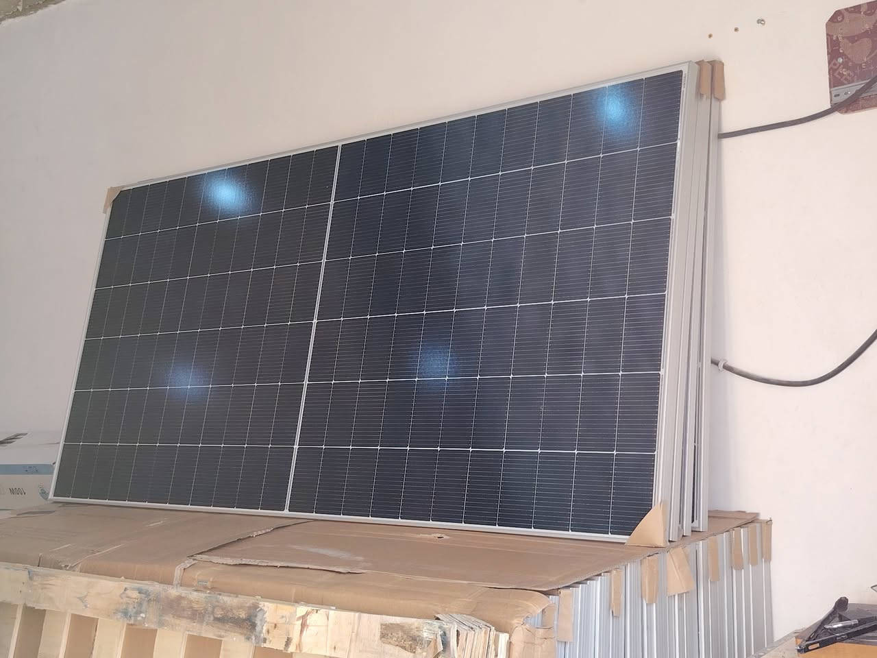 🔷 إعلان رسمي 🔷

#ملاحظه طاقة + رافعه اقساط بسعر النقد 

يعلن مكتب اليمان للطاقة الشمسية عن وصول بضاعة جديدة من شركة #EcoShield (#ايكوشيلد_الفنلندية) العالمية لأنظمة الطاقة الشمسية ☀️ يتوفر  #كرسته_وعمل 
✅ انفيرتر شمسي جميع #الأحجام
✅ بطارية جميع #الأحجام #وبأسعارمناسبه 
✅ ألواح طاقة شمسية بكفاءة عالية 600 واط 710 واط حقيقي
✅ بطارية جميع #الأحجام 
✅ مناسب لتشغيل الأجهزة المنزلية والمكيفات
✅ أداء ثابت وتحمل عالي
🔹 الأسعار منافسة
🔹 ضمان حقيقي 
منضمات فولتيه جميع #الأحجام 
📍 زورونا في مكتب اليمان ناحية الزاب قرية النميصه الشارع العام مجاور مدرسة ابراهيم عليه

📞 للاستفسار والحجز على الخاص أو عبر الاتصال *********** /// *********** 
ثقتكم بنا مسؤولية… والطاقة البديلة مستقبلنا 🌞⚡
