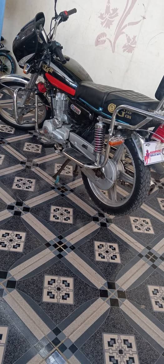 للبيع دراجه اقوه جني نضيف جدا ما بي أي عيب كله شغاله محرك لوك سعره ٥٢٥ مو شراي لايكسر سعره تحياتي للجميع


**إذا كنت صاحب هذا الإعلان وتريد حذفه لأي سبب، رجاءا أرسل رسالة إلى الدعم الفني**