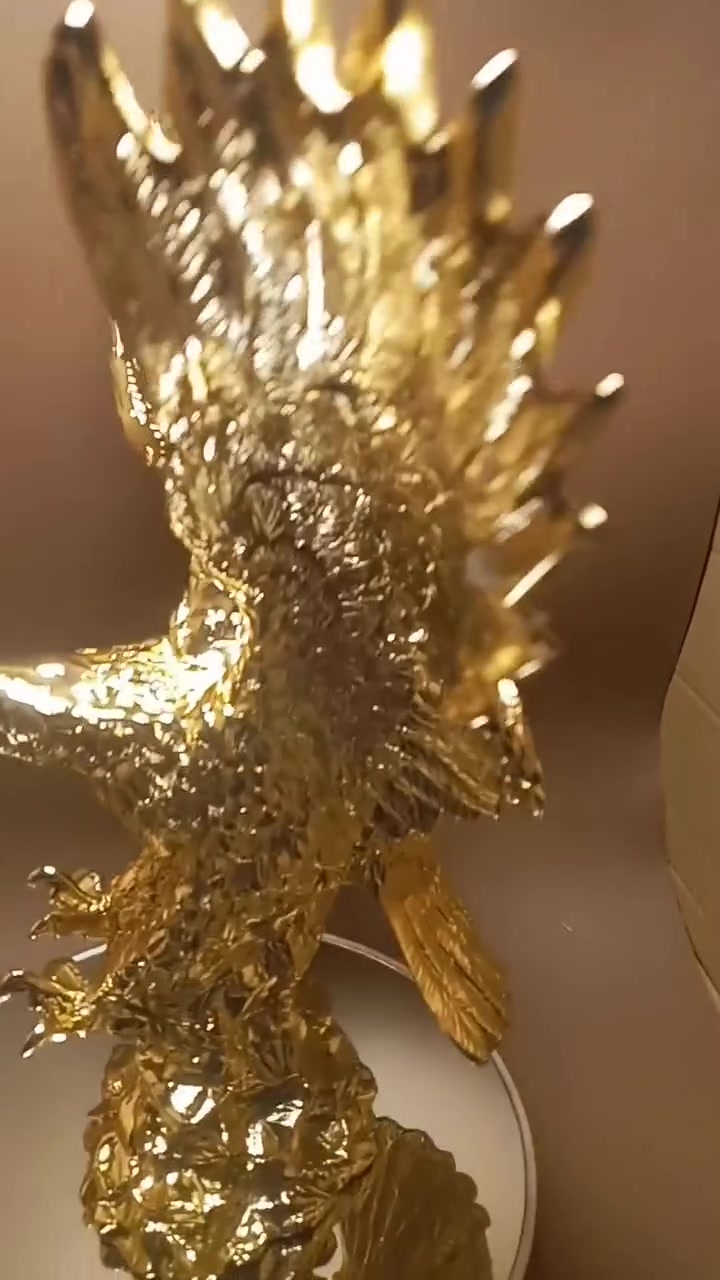 احلى هديه مكتبيه...... ارتفاع ٣٦سم السعر ٥٠ ألف للحجز الاتصال بلصفحه او الرقم *********** يوجد توصيل
