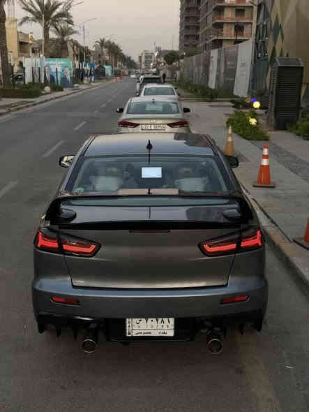 السلام عليكم 
 من اجدد اللانسرات بلگروب  جديدة كلش
2016 خليجية بيها بارد علة كد شبر بلجاملغ العكس السايق 
السيارة محدثة بلكامل
ماشية 24 الف كيلو حقيقي 👍🏼👍🏼 
دعاميات GT
بنيد مصبوغ نفس اللون GT 
دوسات GT
بگ لايت لد اصلي 👍🏼
سبايدر اسود اصلي 
بروجكترات
شاشة وكامرة دوارةHD
تخم تاير جديد
درگة خياط جلد اسود
سويچات اصلية عدد٢
گير ومكينة جديدات كلش
ملاحظة :- السيارة جديدة لحد يقارنها بل ماشيات ١٥٠ الف و ٢٠٠ الف 
اي نقص بلسيارة ماكو علة گد التحويل بس والسنوية بأسمي  
مكان السيارة بغداد اليرموك 
السعر 112 وبيها مجال للشراي  
***********
***********
