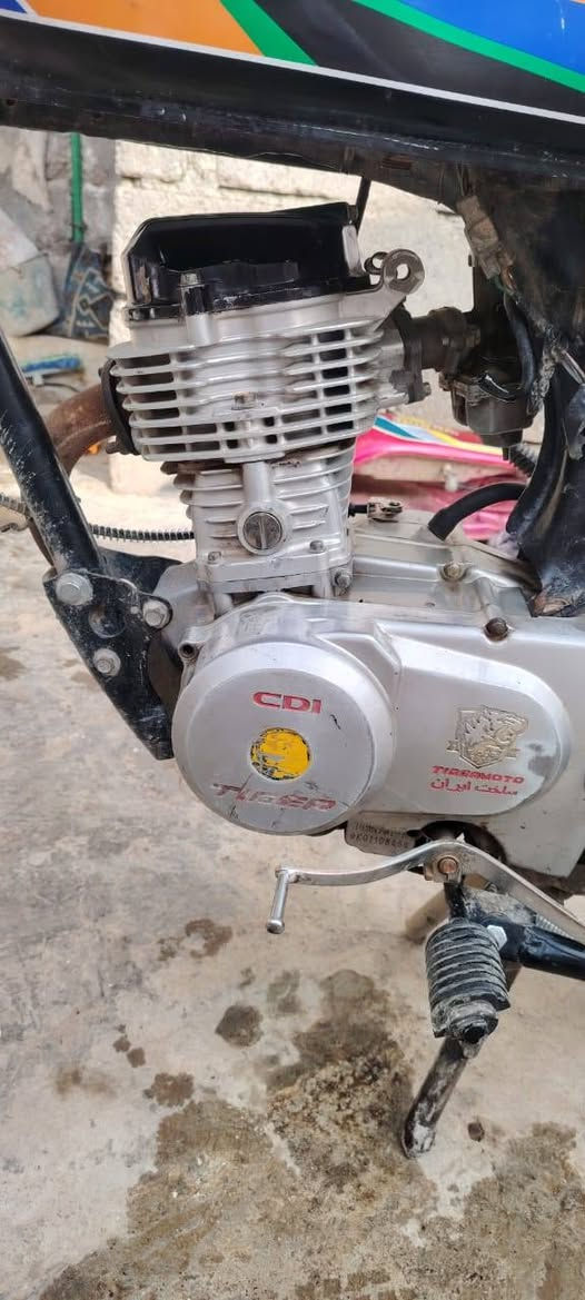 تايكر 19مكينه خرسه تحريكه ومعدل الدراجه نضيفه مكاني حي السماح ***********
