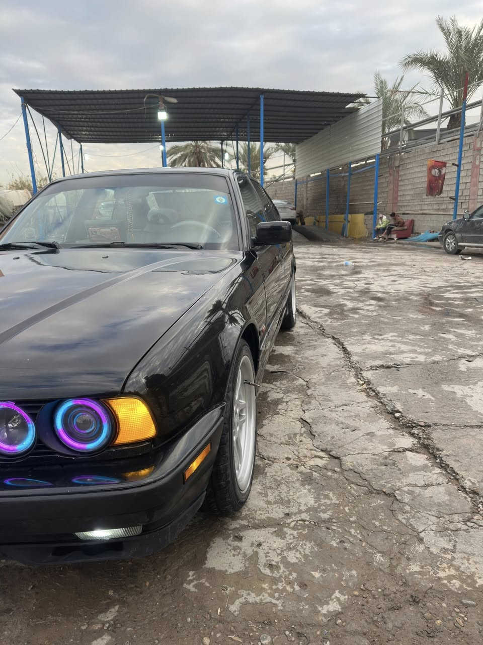 السلام عليكم من رخصة الادمن
BMW E34 530i V8 اصل 
موديل 1992
سيارة مشروع وطني والسيارة احلى من الصور شرط ترايك وين ميعجبك كير وميكنة حاوية مصار فتره من شادها عالي ناصي كله LED سوارات متغيرة بل تلفون بيه اكثر من85 لون وصلايب كشنات كهرباء دعامية الخلفية ام بس يحتاجله صبغ مشودة كفر بس يراد اله صبغ ماعندي مجال اصبغ وبيه ضربة بل جاملغ الخلفي مواصله لا للجنطة ولا للغد عكس السايق وصدرها تعبان اني جايبة بس مشادة بل جنطة تبريد وياه السويج نقص فقط تخم تاير مكاني صلاح الدين قضاء بلد 
***********
