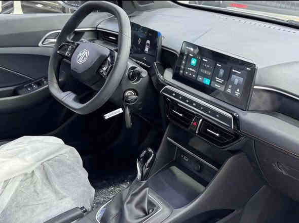 عررض الجوائز النقدية القيمة لفترة محدودة حتى نفاذ الكمية ❗️ توفرت مجموعة سيارات 🚘 MG3 موديل 2025 ضمان 6 سنوات 
تسليم مباشر
الفئات ( ستندر std/ نص مواصفات com / فول lux)

‎((بدون لوحااااات ))

‎المحرك 1500 تنفس طبيعي 
‎كير اوتماتيك 
‎شاشة ابل كار بلي واندرويد 
كامره خلفية
تحكم ستيرن جهتين 
لايت + بك لايت Led
‎حساسات خلفيه
حساس ضغط اطارات
عداد المسافة: صفر كيلومتر

‎السعر 13,730,000دينار بدون رقم

❗️ اربح الجوائز النقدية عند شرائك MG ❗️ 

‎للتواصل 📱 *********** 
‎متوفر واتساب + اتصال
