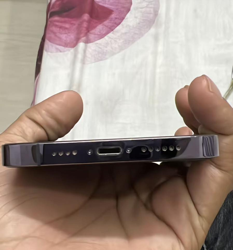 إسلام عليك جهاز 14بروم ماكس ذاكره 256شخط أبي مستعجل ع بيعته بأسرع وقت سعره 650التواصل ع رقم ***********
