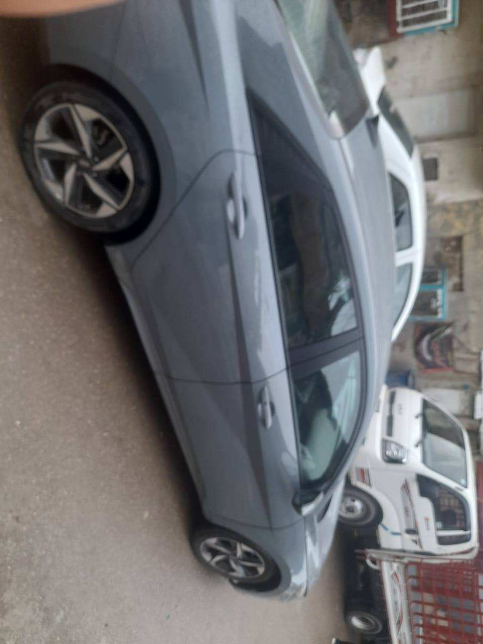 سلام عليكم
الانتره موديل ٢٣ للبيع 
محركهه ٢٠٠٠دوش 
سياره باسمي حره 
مواصفاتهه نص فول 
سياقه ذاتيه 
تثبيت مسار 
تدفه كشنات 
حساسات اماميه خلفيه وجانبي 
بصمه السياره 
بعد مواصفات هواي 
السعر ١٦٠ وبيهه مجال 
للستفسار اتصال ***********
