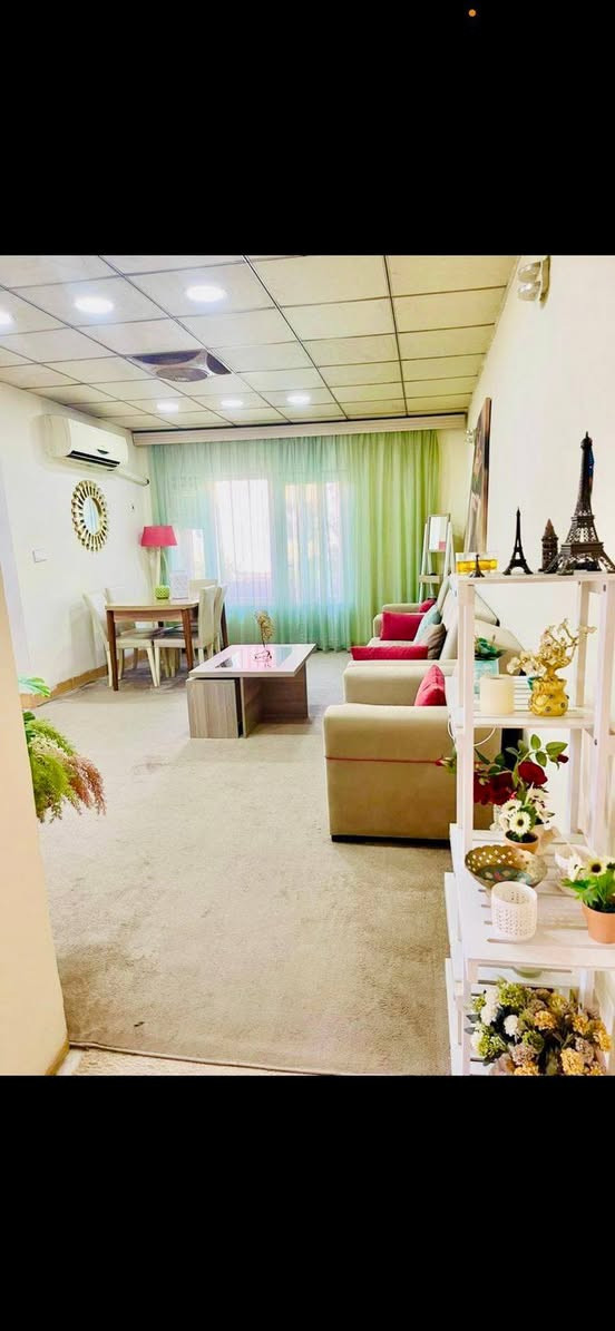 ‏شوقەیەکی زۆر جوان پاك و خاوێن بۆ فرۆشتن
‏شوێن :  کورد ستی 1
‏نهۆمی : 2
‏ڕووبەر : 110م
‏ڕووی : ئەزمەڕ و کرکوك
‏پێکهاتە : 3 نووستن هۆڵ مەتبەخ مەخزەن 2 بالکۆن مشتملات
‏کەوانتەر و 2 سپلیتی تێدایە
‏
‏🔴 بۆ زانینی نرخ کۆمێنت بنووسە
‏
‏یان پەیوەندی بکە بە ژمارە موبایلی 
‏مامۆستا نجم الدین
‏***********
‏***********
