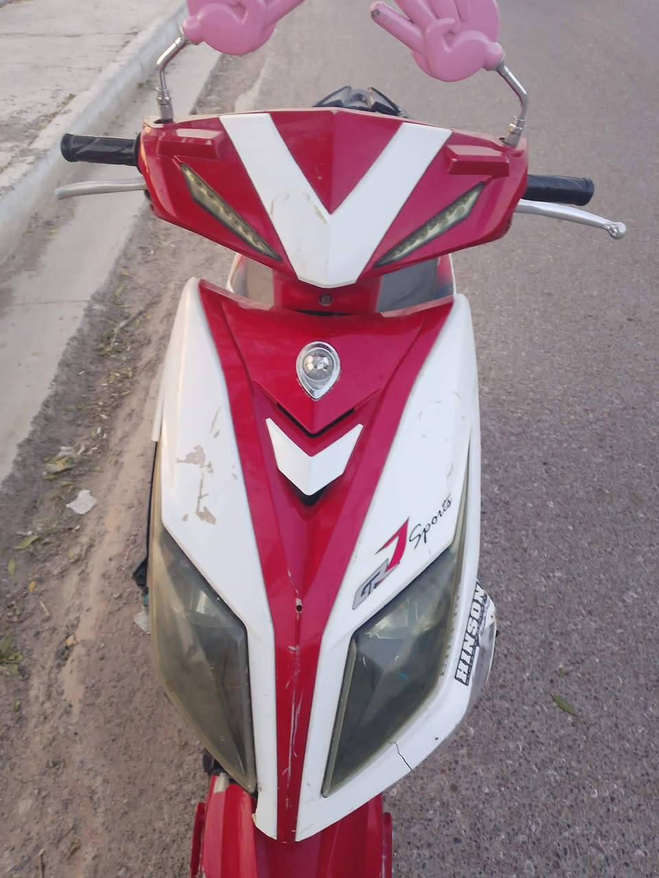 السلام عليكم ورحمه الله وبركاته اخواني الاعزاء للبيع دراجه كامله شغاله سلف هندر  كله كامله نص نكره بيه خيط بخار خفيف كلش فقط دراجه شغاله مابيه شي سعر 225الف مكاني بغداد الطوبجي هاتف ***********
