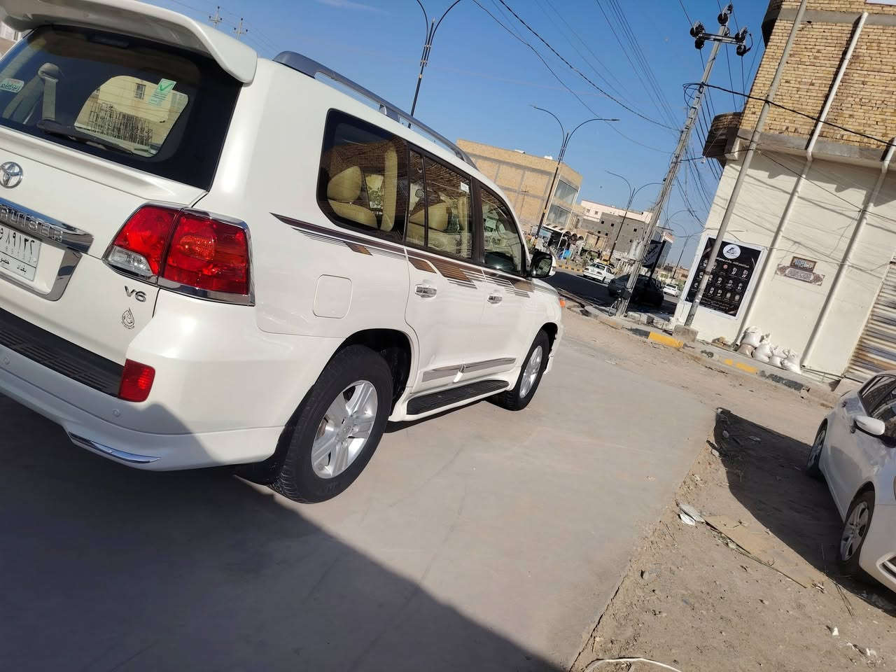 لاندكروز بريم موديل 14خليجي كفاله عامه من كلشي رقم بغداد بسمي معروفه مواصفات البريم مكاني شطره ماشيه 140حقيقي خطه ماطابعه والك الفحص،وين ماجان السعر 380وبيه مجال بسيط للاتصال +9647827239060 /*********** مكاني ذي قار الشطره خالد العبودي
