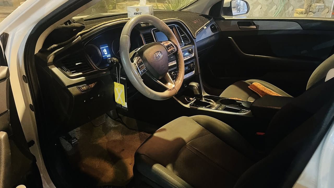 سلام عليكم سوناته مديل 2018سياره وارد كندي مكفوله بيه بس طخه بل جاملق لخلفي سياره جاهزه تحويل ثاني يوم سعر 135وبيه مجال ***********
