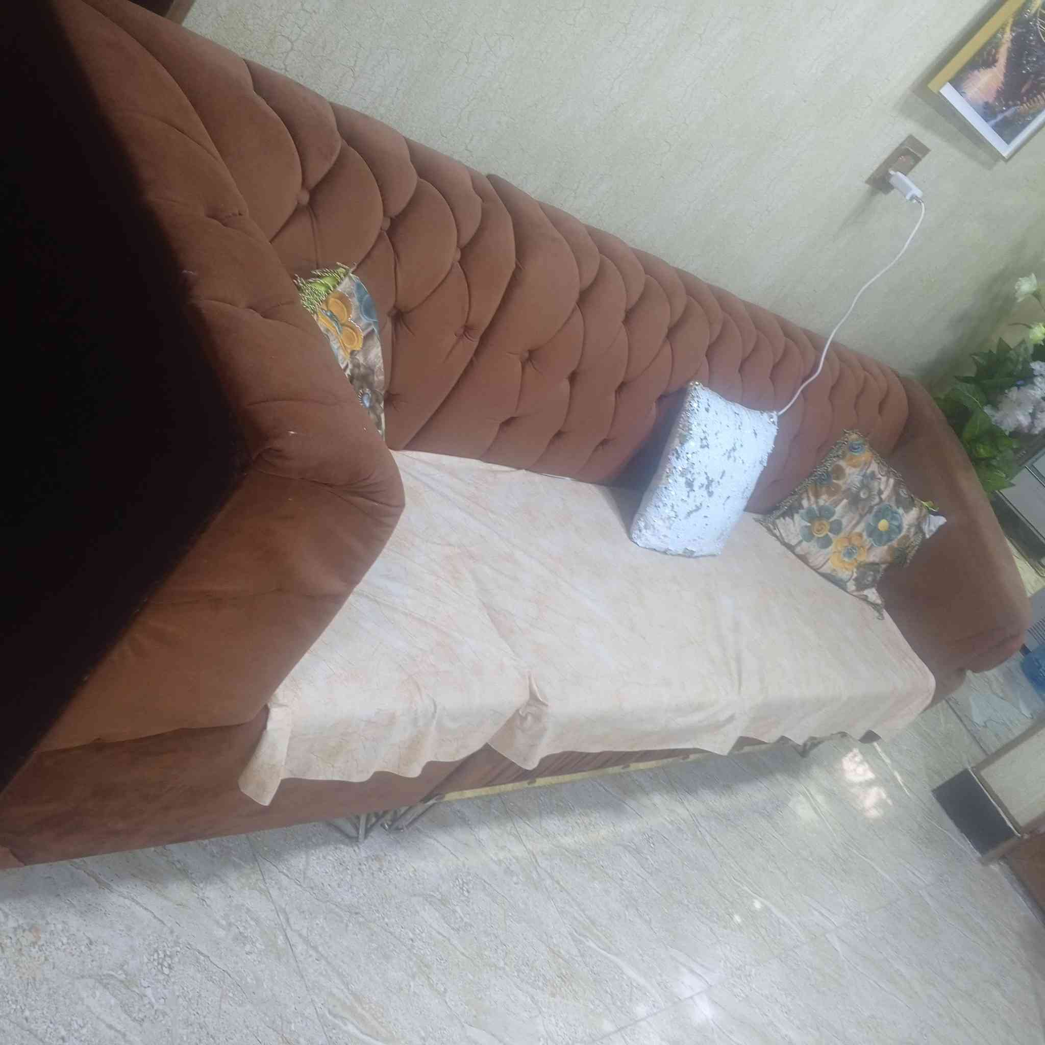 اغراض للبيع حي سومر كنتور صاج جديد ٤ ابواب سعر ٤٧٥ وبي مجال  جرابي اطفال من حديث الولاده لحد ٣ سنوات يكفي الطفل  سعر الوحده ٥٥  ديوان تفصال خشب عراقي أكثر من عشر أمتار سعر ٧٠٠  دوشك نفرين سعر ٦٠  ***********رقم الهاتف
