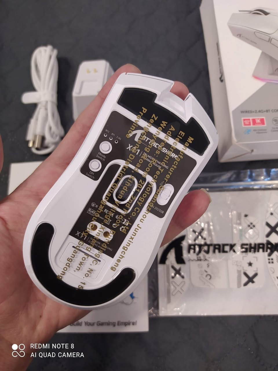 السلام عليكم متوفرات قطع ماوسات X11 جدد
سعر القطعه  28 
متوفر توصيل


**إذا كنت صاحب هذا الإعلان وتريد حذفه لأي سبب، رجاءا أرسل رسالة إلى الدعم الفني**