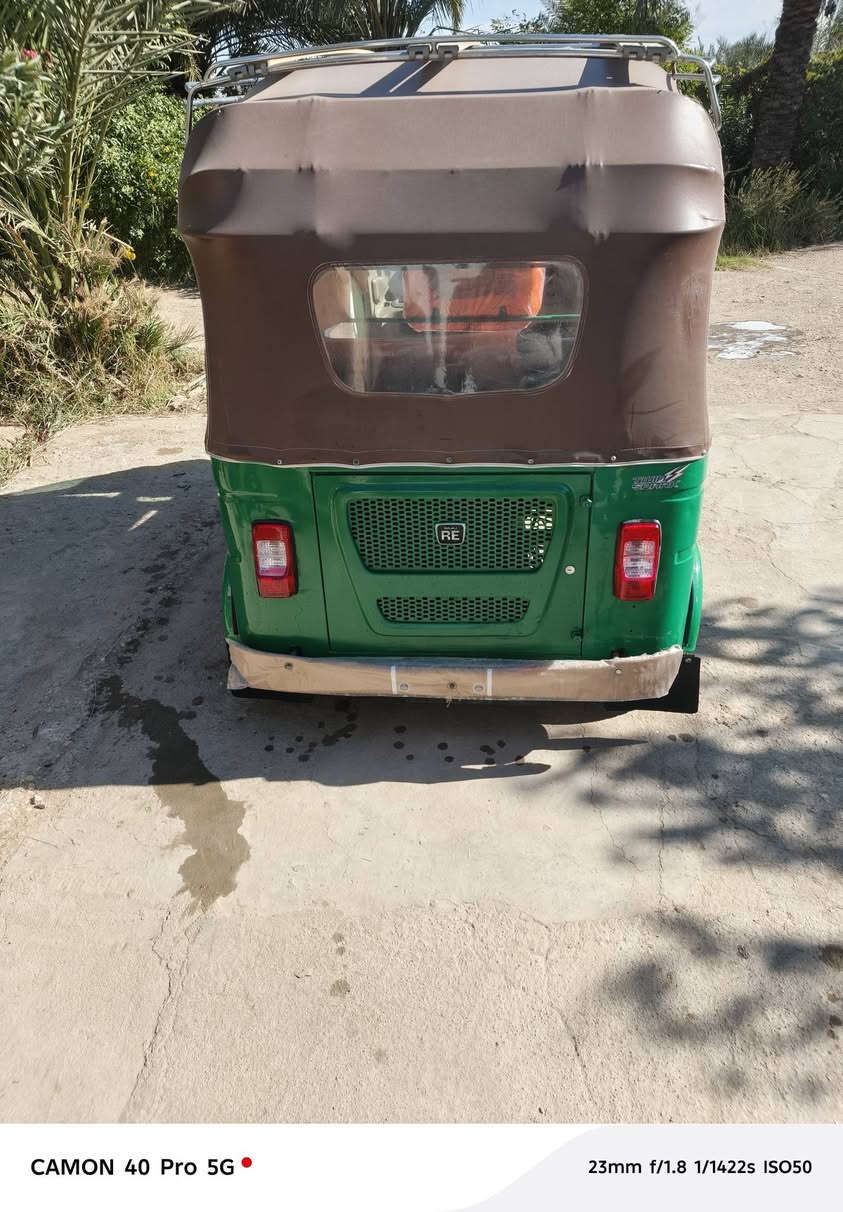 سلام عليكم تكتك موديل 2022شهر11رقم وسنويه حلوه ونظيفه مكاني ناصرية رفاعي خاص مغلق ***********
