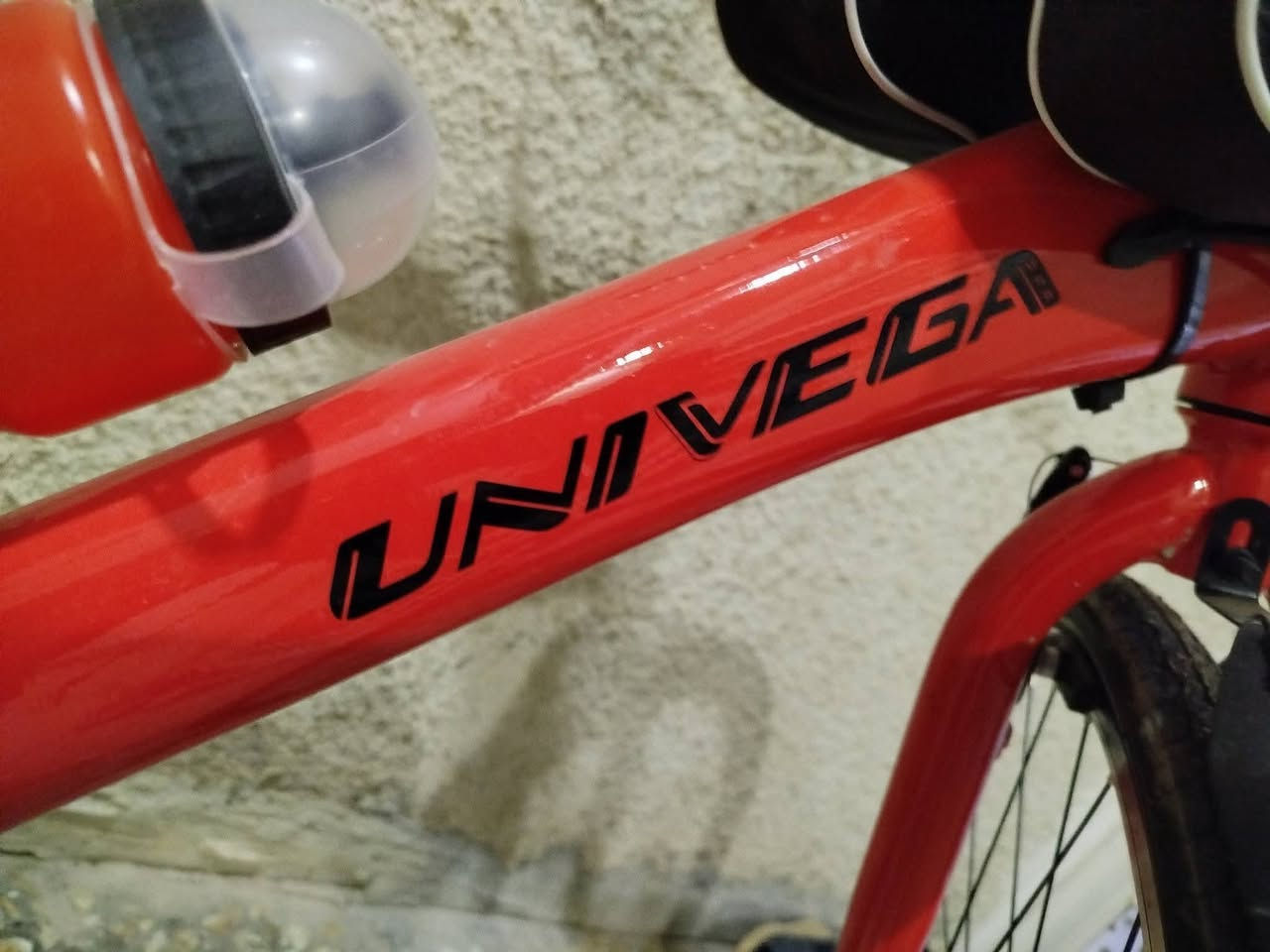 أعادة نشر
مساء الخير
C700 للبيع جديد مستعمل يوم او يومين كامل هوة ومحلقاتة المهتم يتواصل وياي واتساب 
***********
