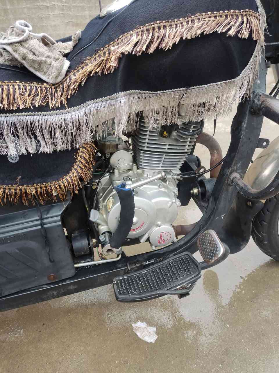 ***********
السعر مليون 300
