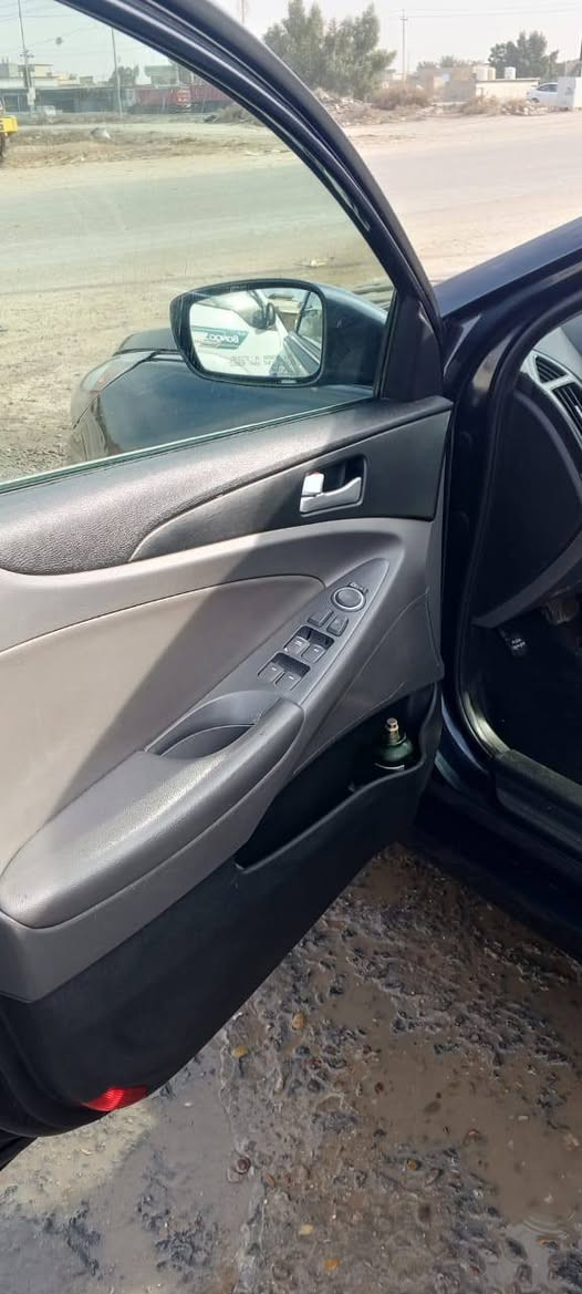 السلام عليكم سوناته 12امريكي تيربو حادث بنيد وجاملق بدون دواخل سياره خير من الله تبريد حداديه تخم تاير جديد سياره جاهزة بس بيها كازكت رقم الهاتف ***********سياره تحكم ستيرن بصمه السعر 75مستعجل
